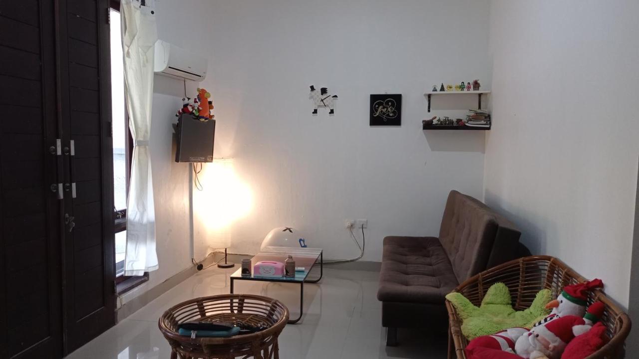 Neny'S Homestay Saba Екстериор снимка