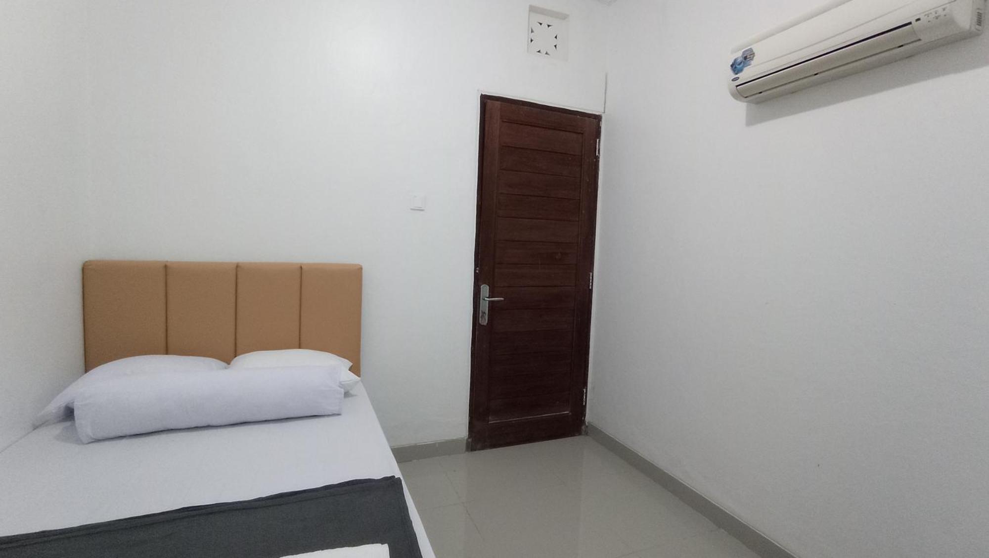 Neny'S Homestay Saba Екстериор снимка